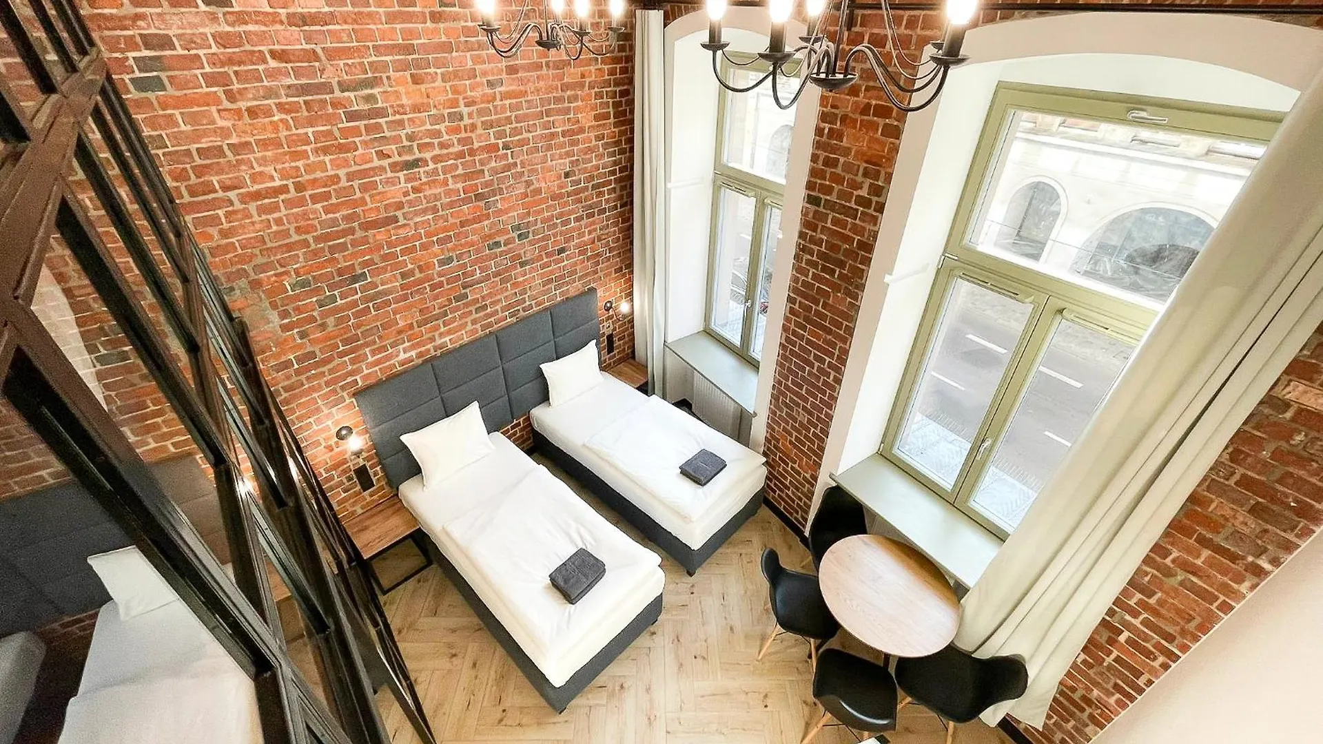 Pod Blekitnymi Podkowami Aparthotel Wrocław Lengyelország
