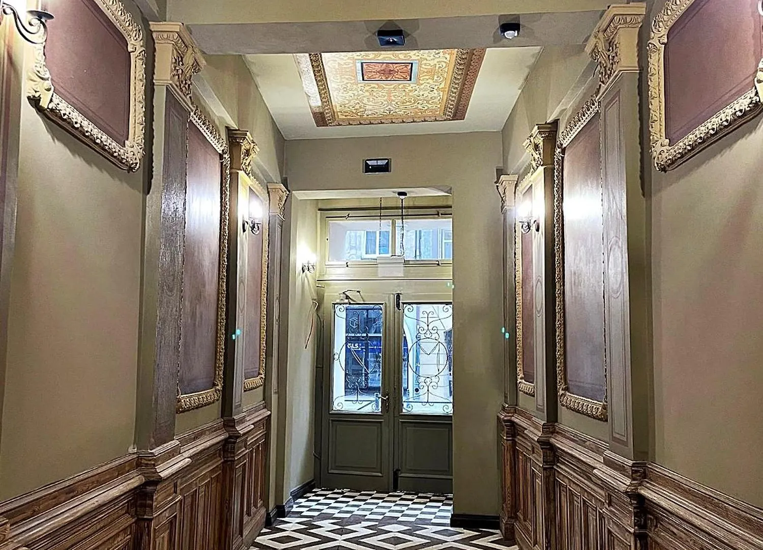 Pod Blekitnymi Podkowami Aparthotel Wrocław 0*,  Lengyelország