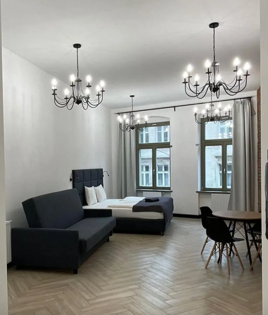 Pod Blekitnymi Podkowami Aparthotel Wrocław