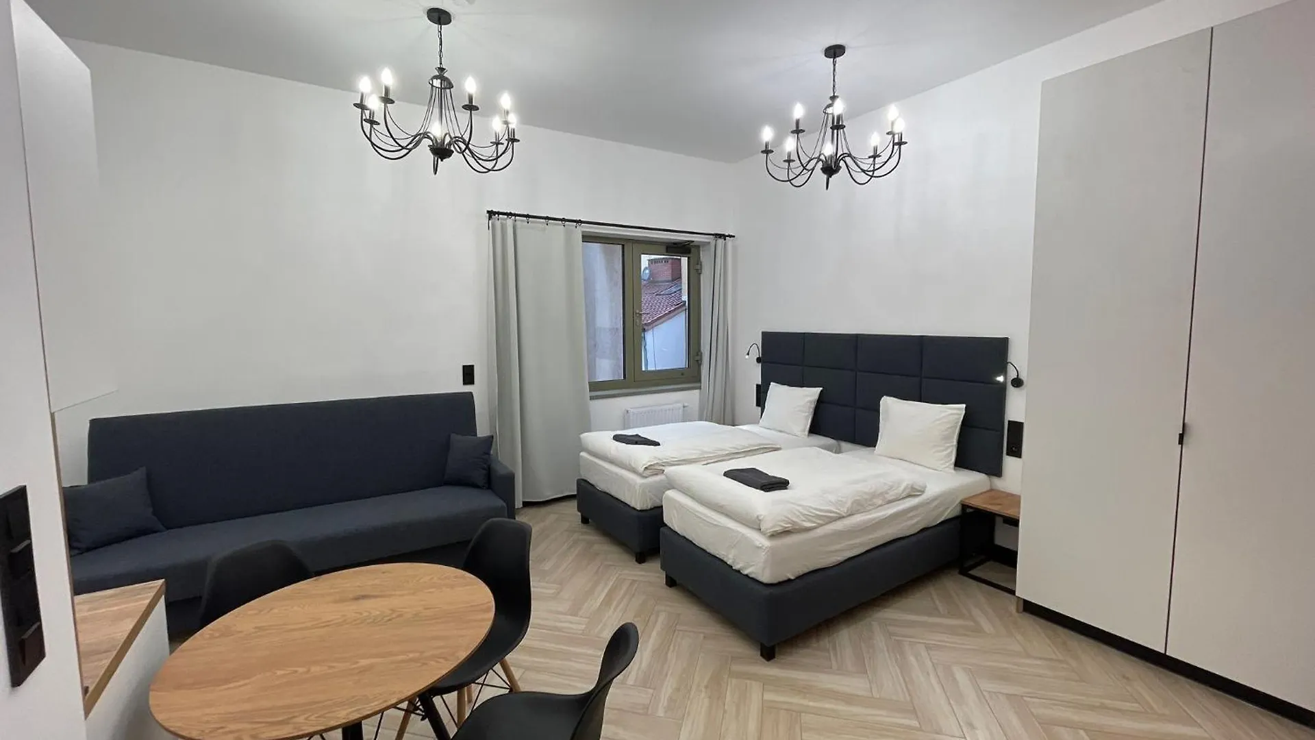 Pod Blekitnymi Podkowami Aparthotel Wrocław Lengyelország