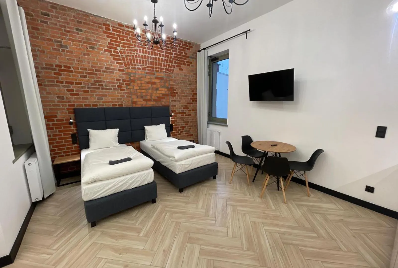 Pod Blekitnymi Podkowami Aparthotel Wrocław Lengyelország