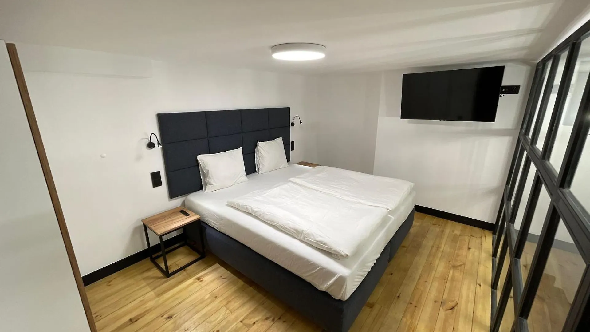 Pod Blekitnymi Podkowami Aparthotel Wrocław