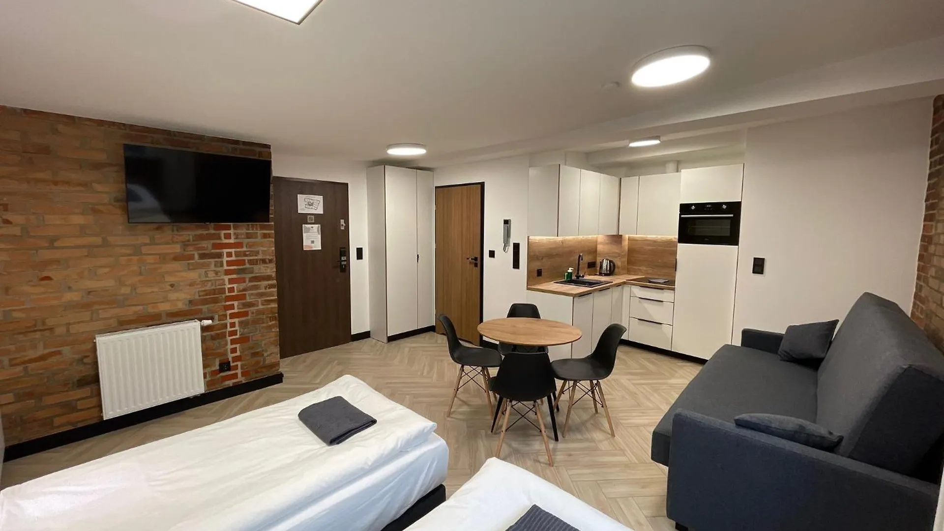 Pod Blekitnymi Podkowami Aparthotel Wrocław